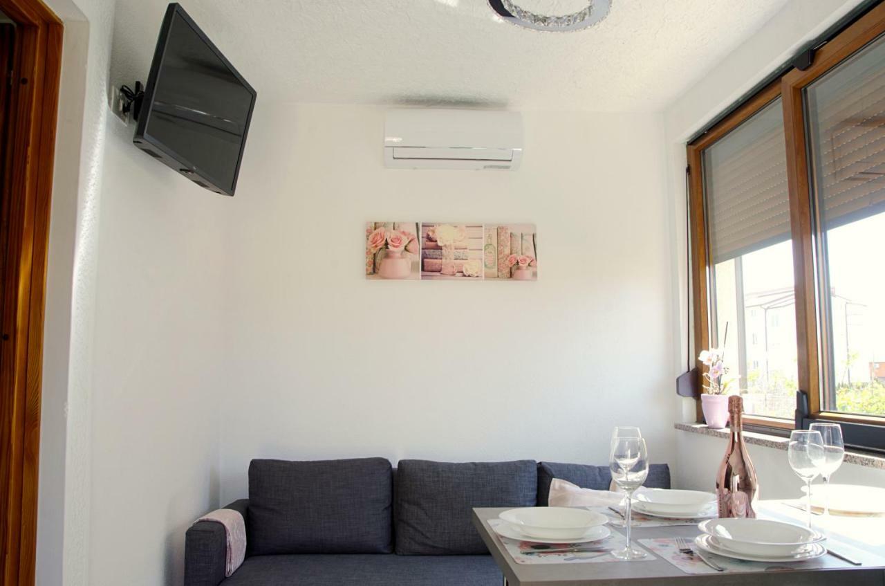 Apartment Kris أوماغ المظهر الخارجي الصورة